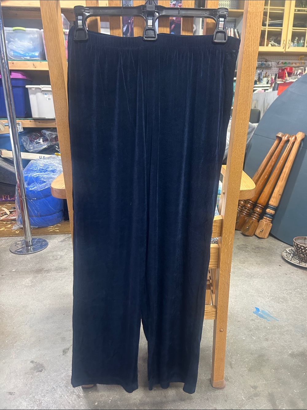 Wide-Leg Knit Stretch No Wrinkle Pull-On Pants in Navy